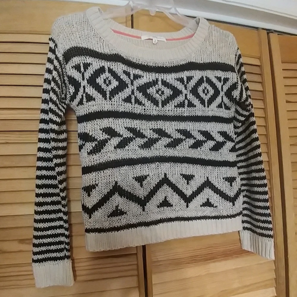 REWIND Cozy Soft Black & Cream Sweater M